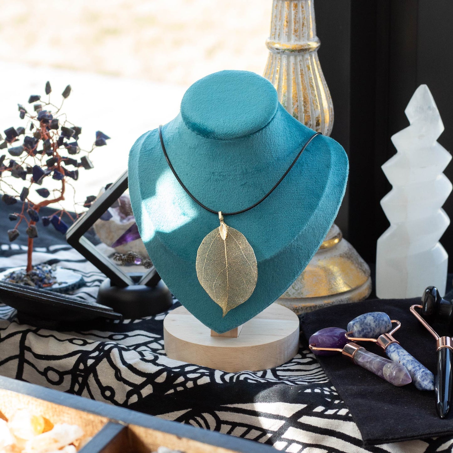 Medium Necklace Display 18x14cm