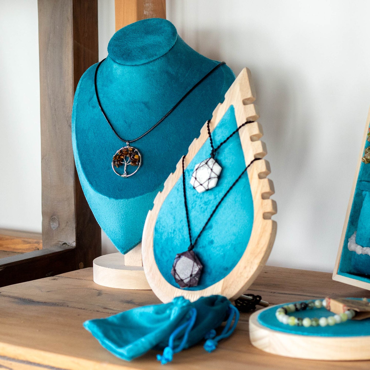 Large Necklace Display 26x18cm