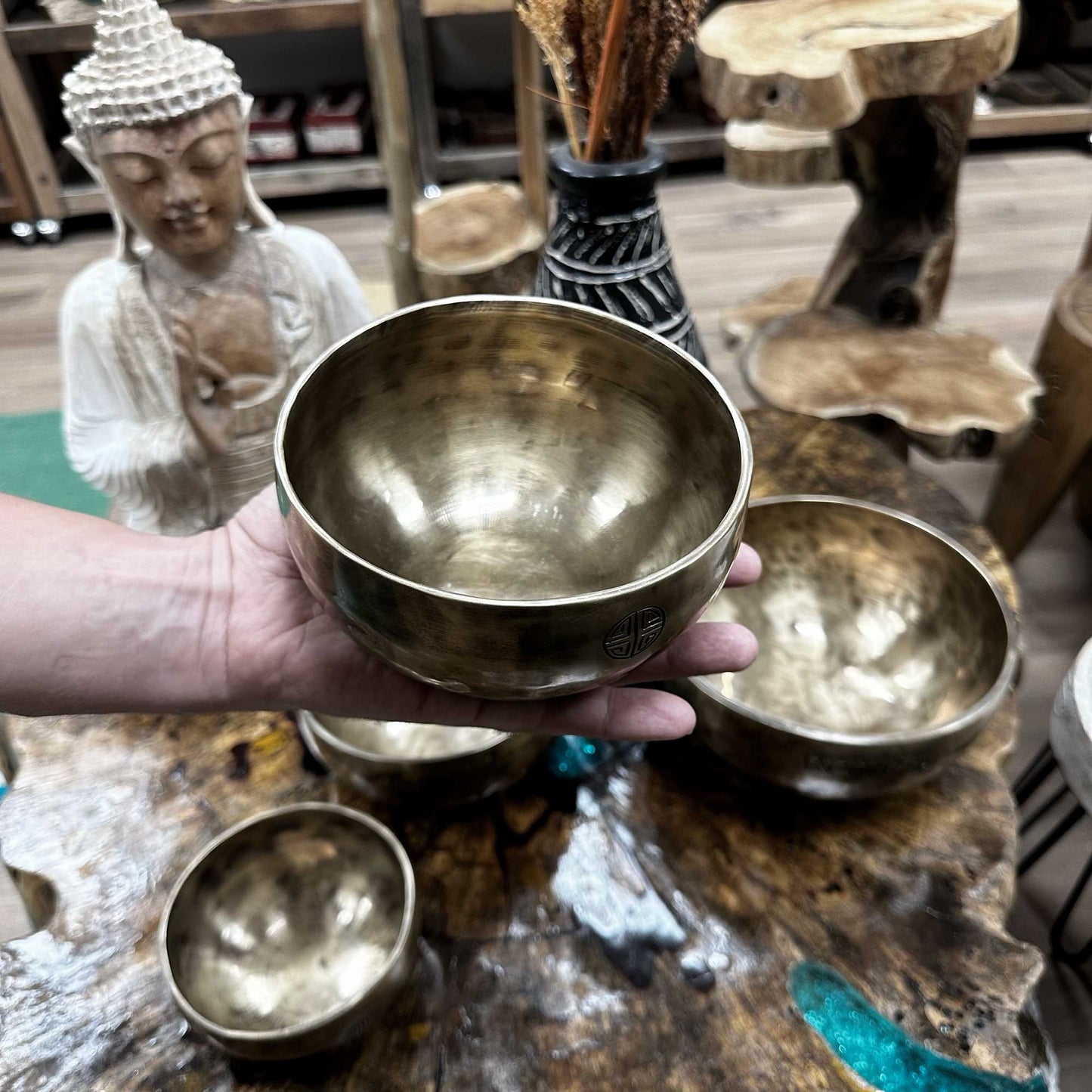 Large Nepalese Moon Bowl - (approx 850g) - 17cm