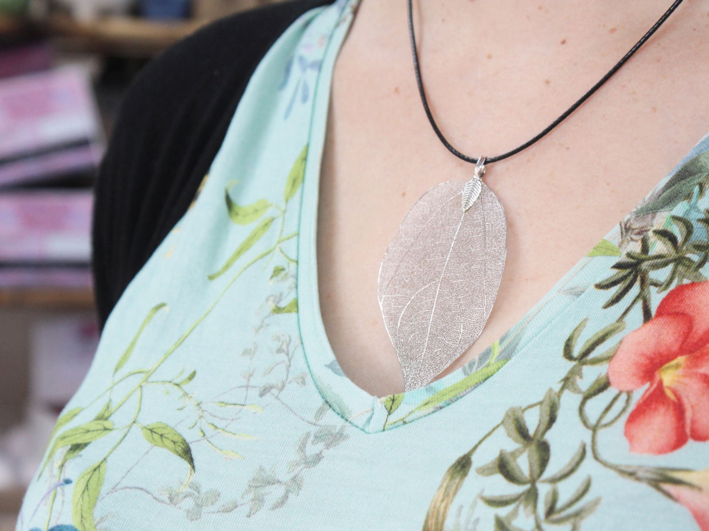 Necklace & Earring Set - Bravery Leaf - Pewter