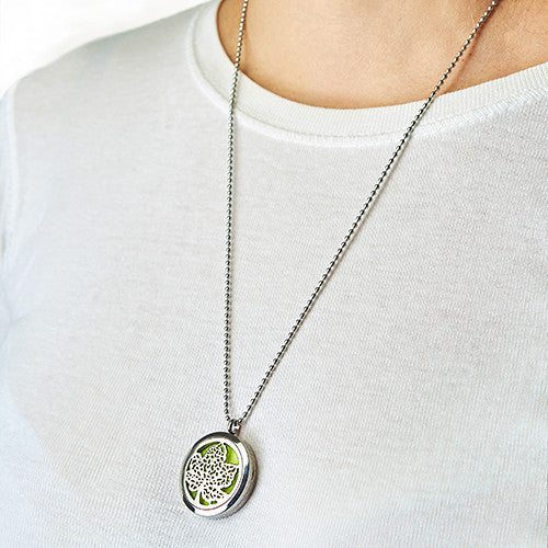 Aromatherapy Jewellery Necklace - Four Leaf Clover 30mm