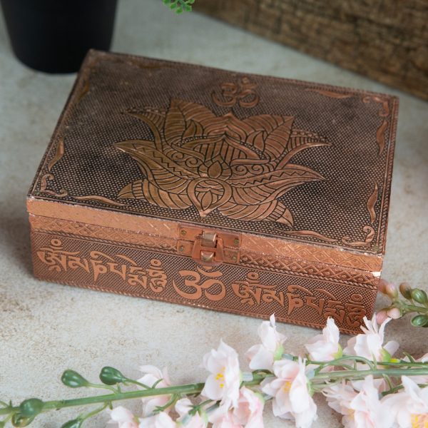 Lotus Styled Oracle Card Box (Bronze)