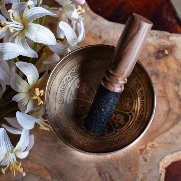 Engraved Singing Bowl Gift Set (10cm)